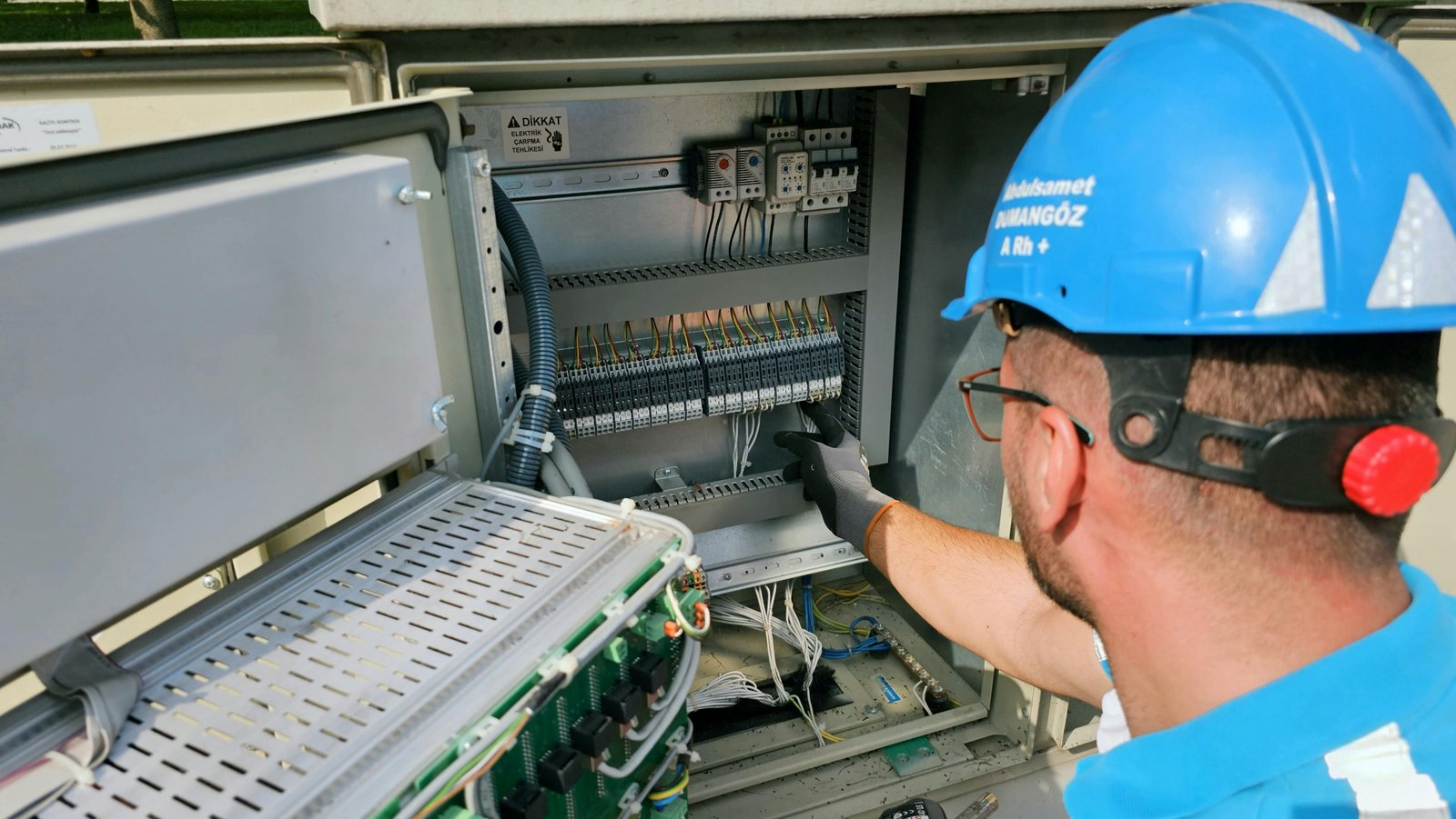 Électricité générale et installations conformes aux normes